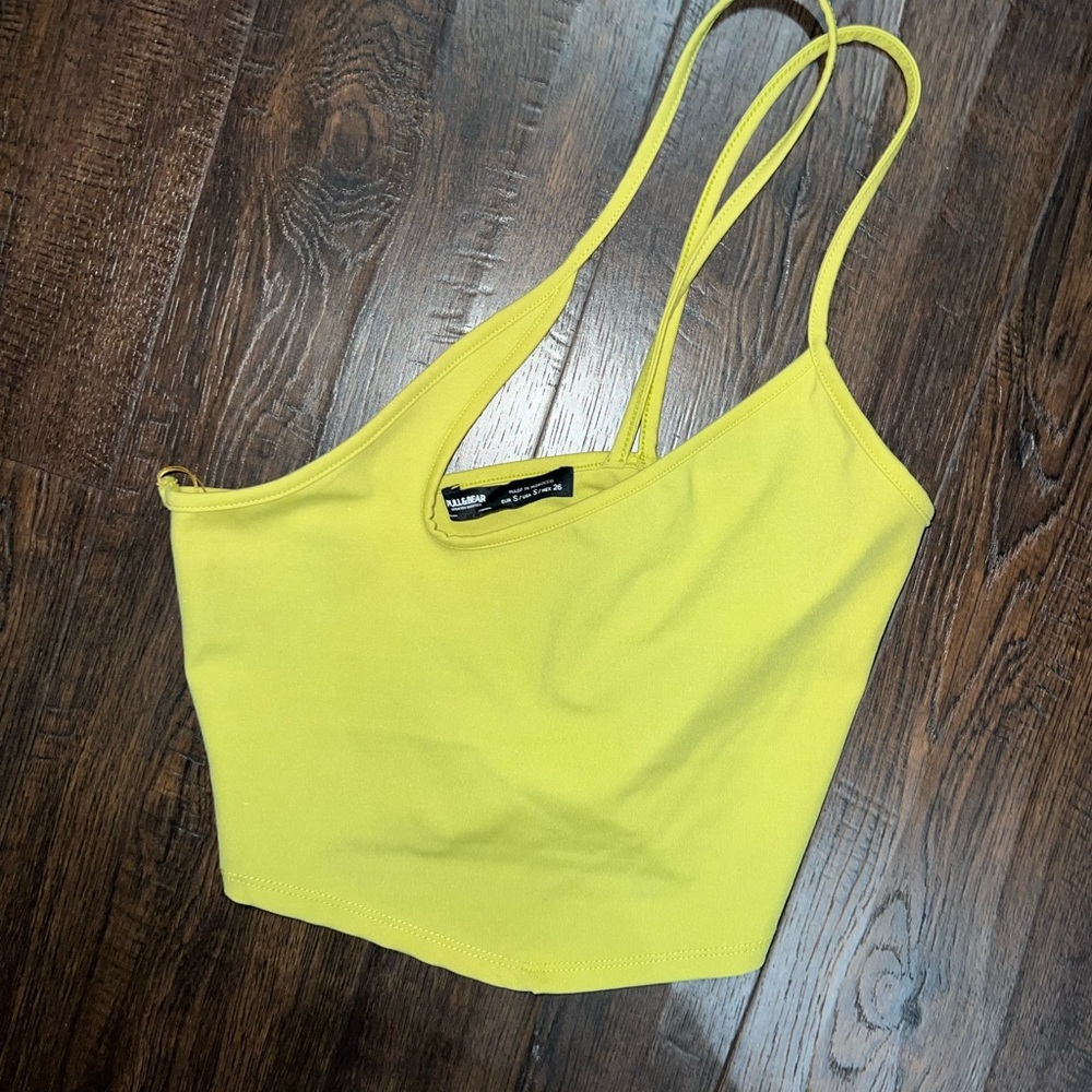 Pull and Bear Crop